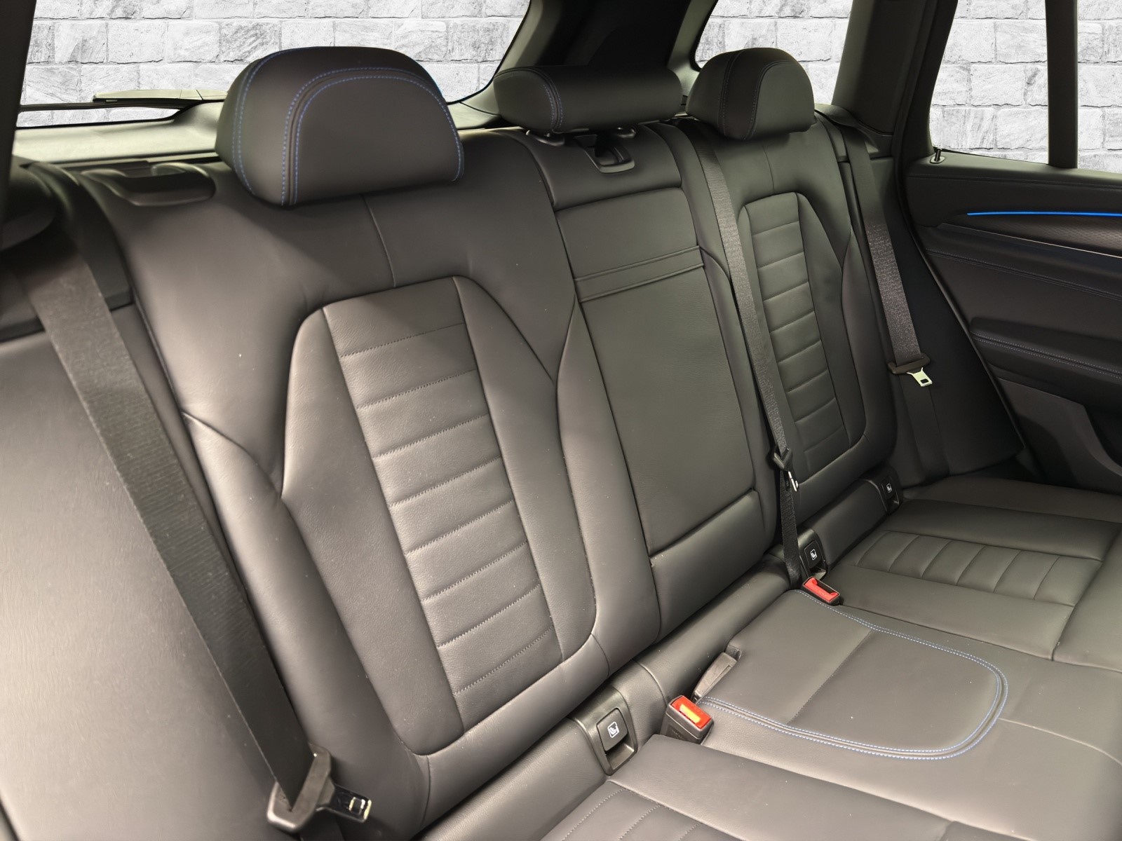 BMW iX3 Impressive-image-15