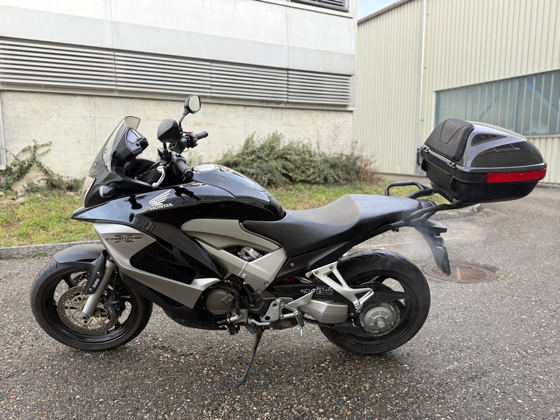 HONDA VFR 800 XA Crossrunner-image-1