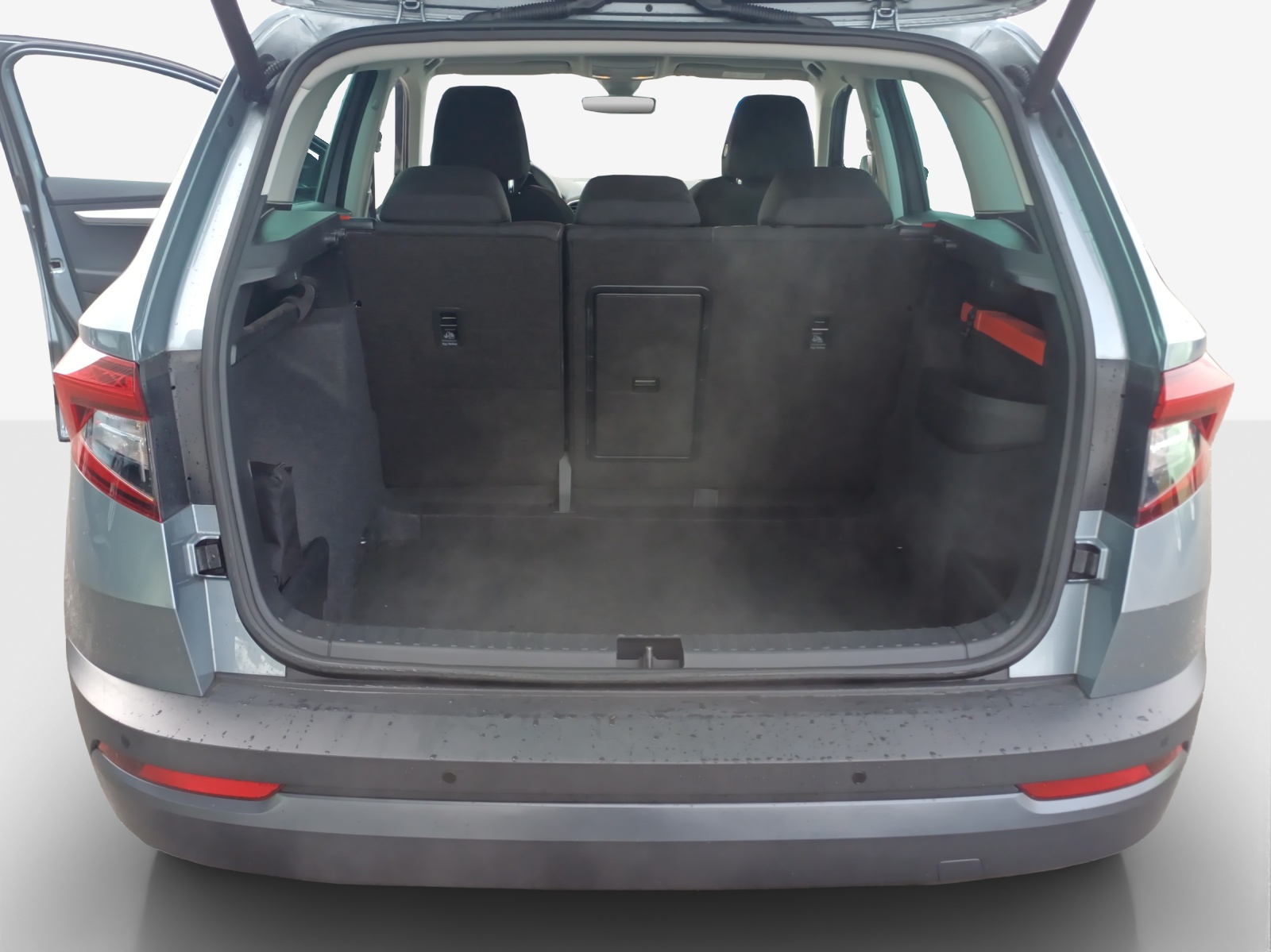 SKODA Karoq 2.0 TDI CR Smile 4x4 DSG-image-12