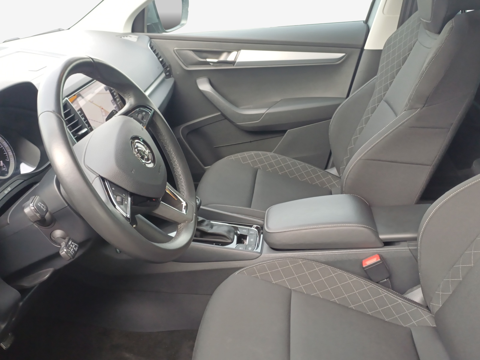 SKODA Karoq 2.0 TDI CR Smile 4x4 DSG-image-7