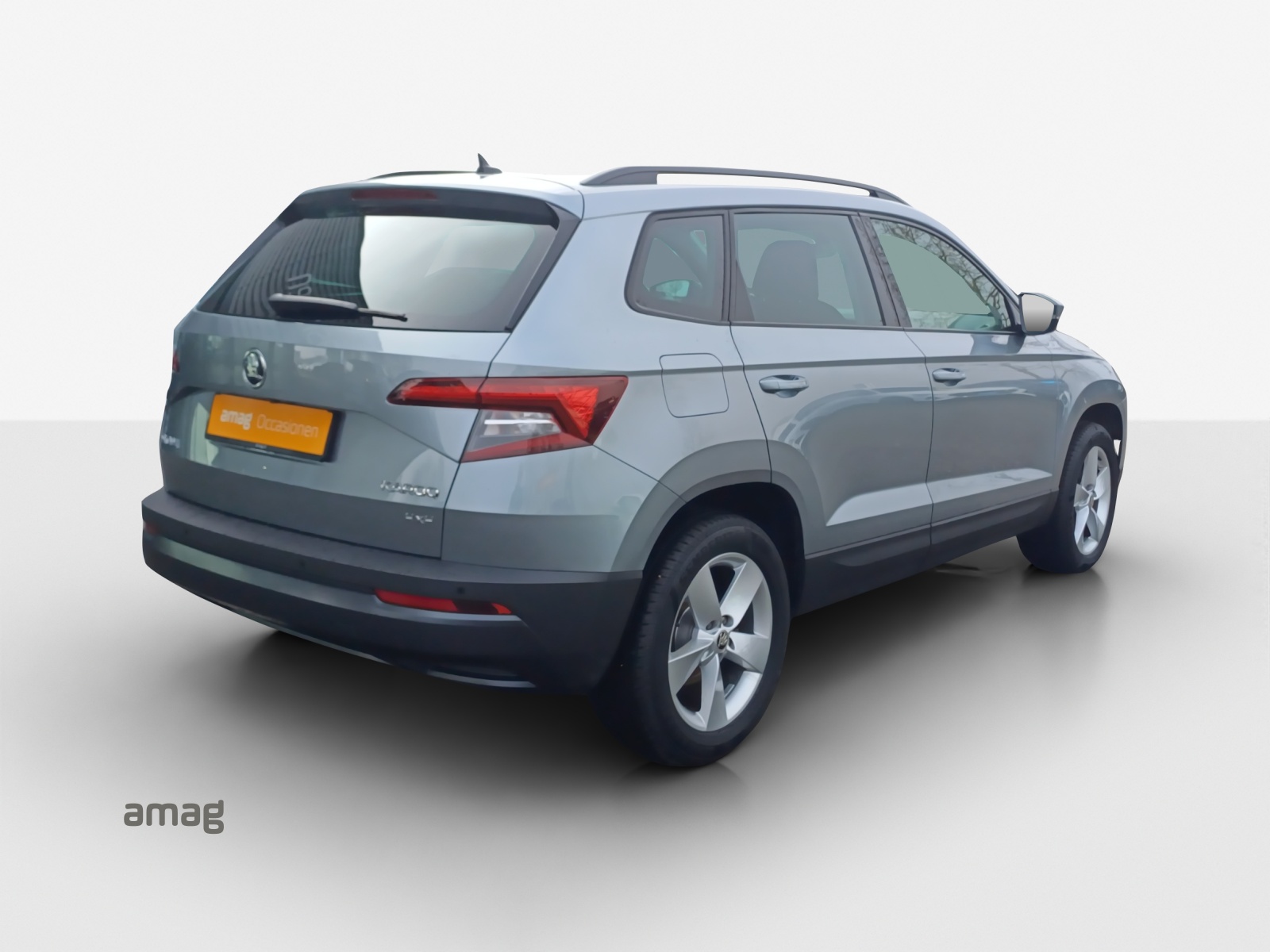SKODA Karoq 2.0 TDI CR Smile 4x4 DSG-image-4