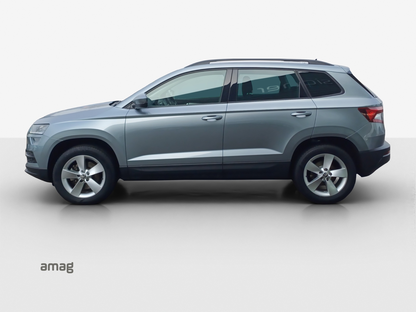 SKODA Karoq 2.0 TDI CR Smile 4x4 DSG-image-1