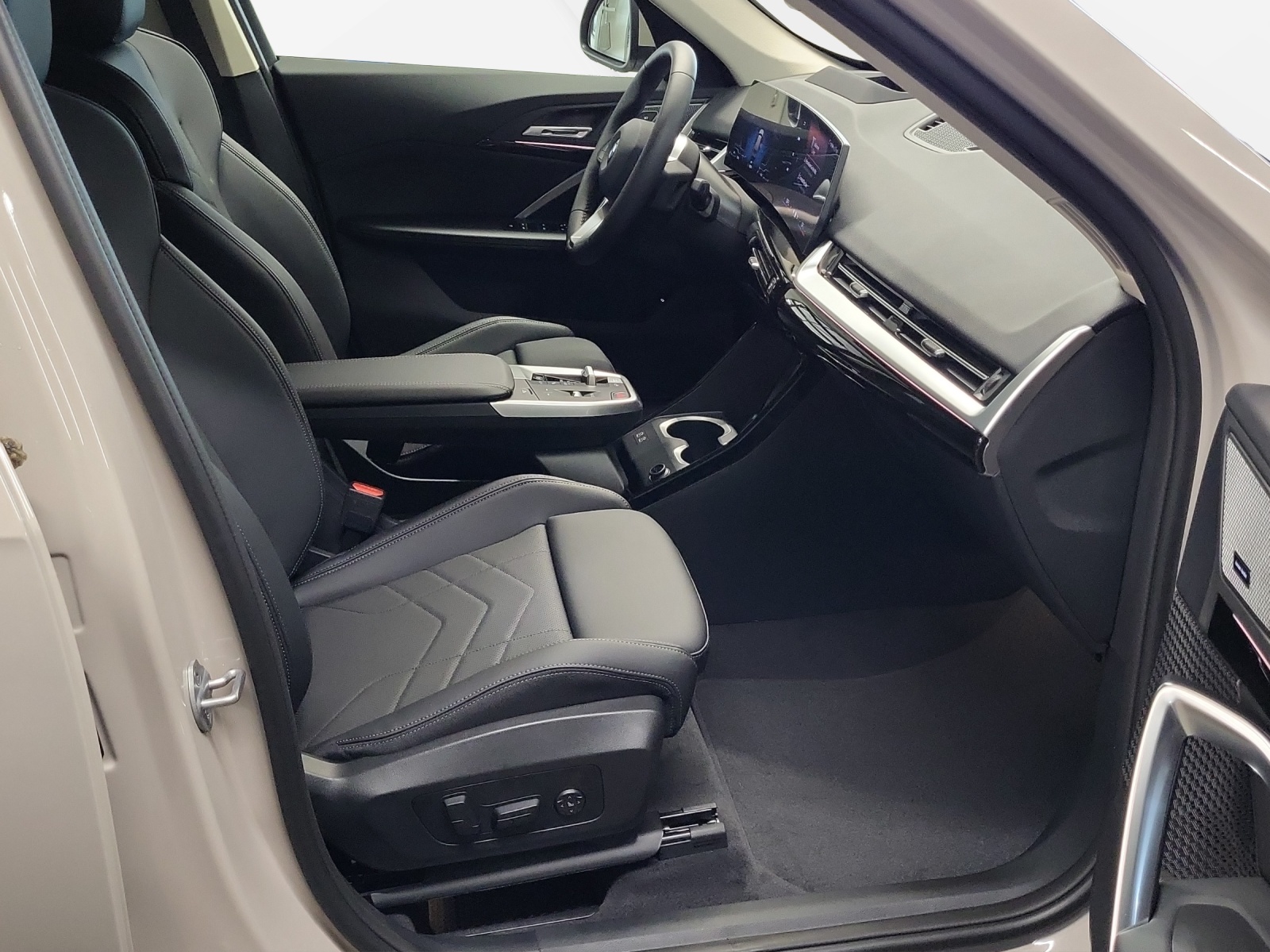 BMW X1 xDrive 20d 48V-image-10