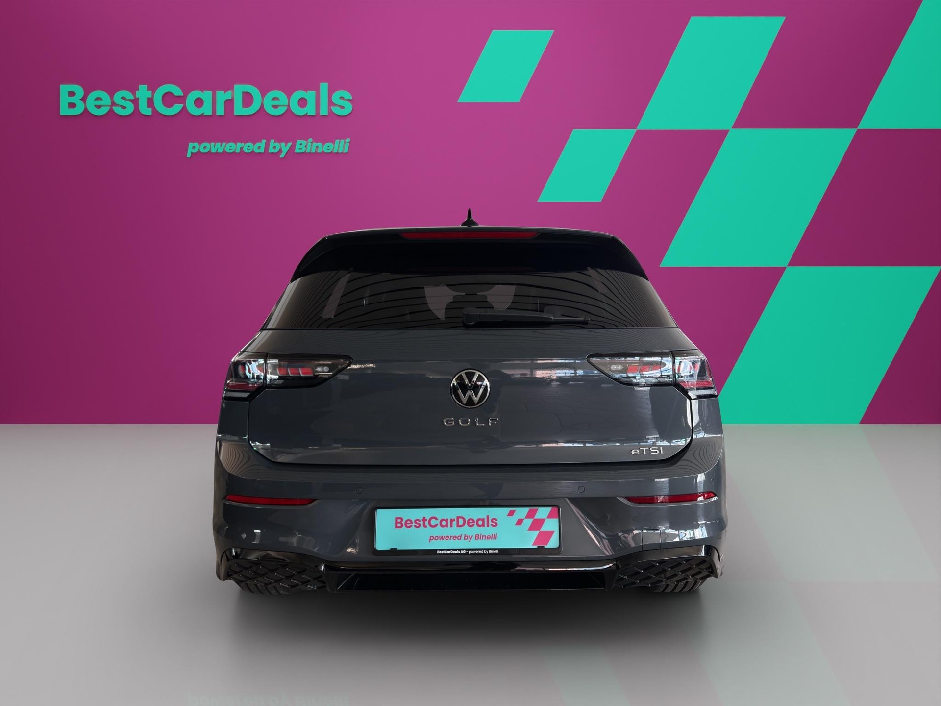 VW Golf VIII 1.5 eTSI R-Line DSG-image-3