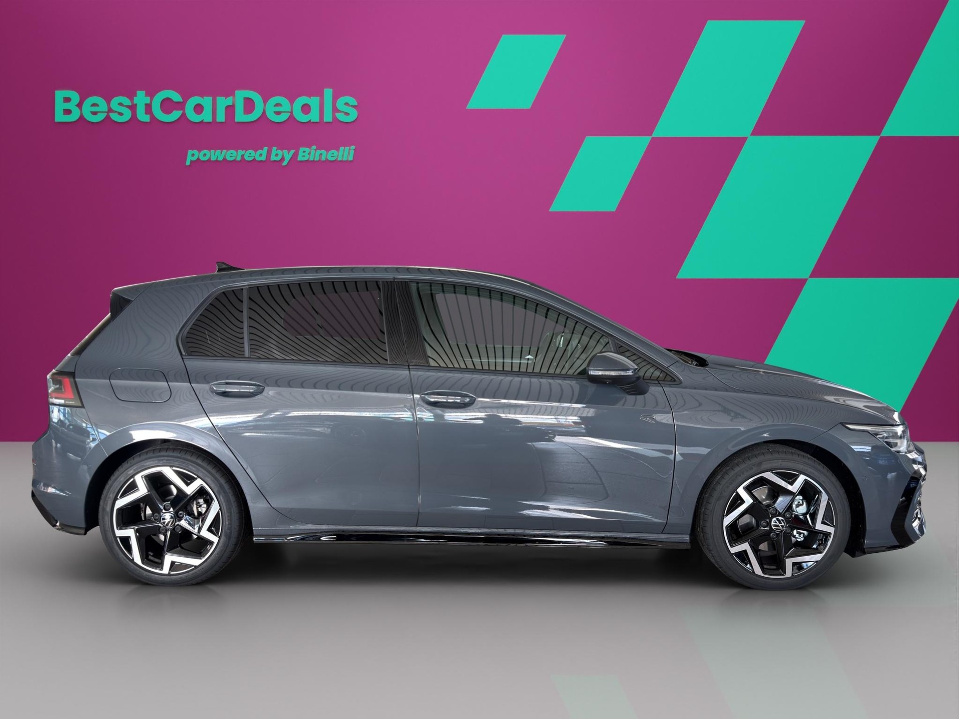 VW Golf VIII 1.5 eTSI R-Line DSG-image-1