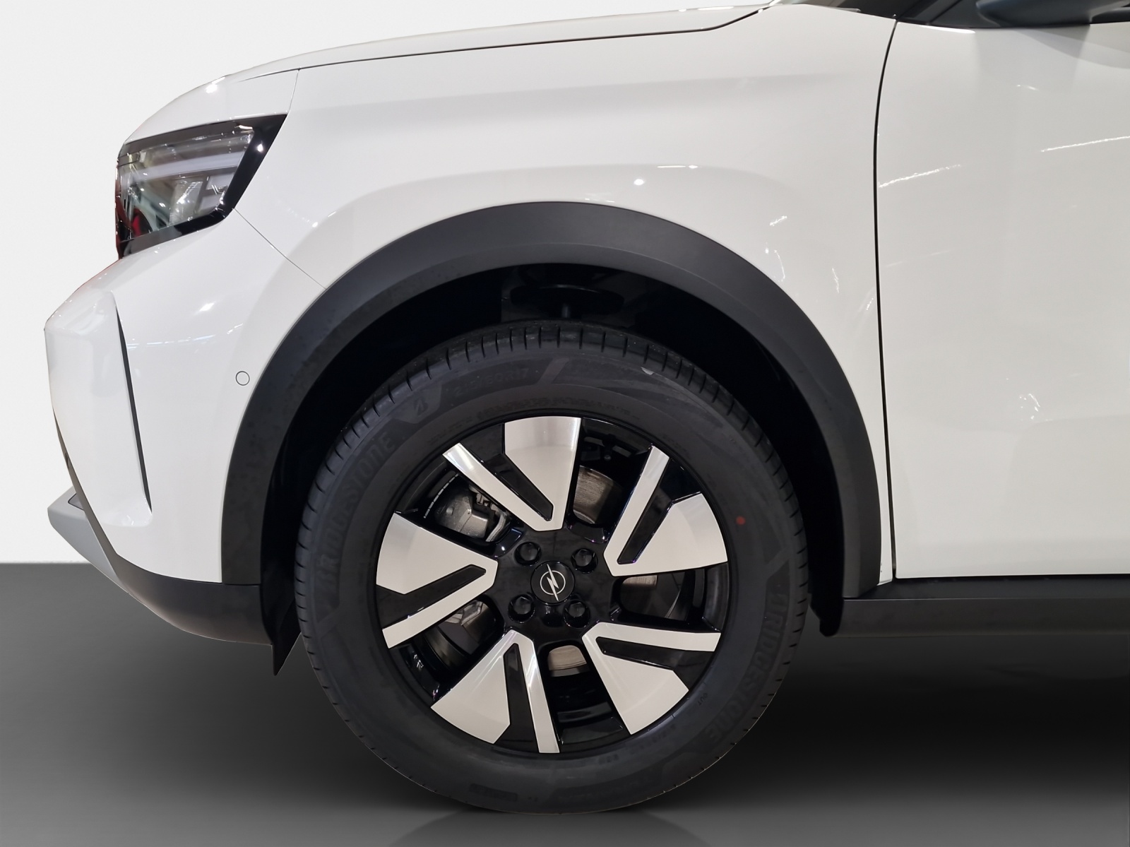OPEL Frontera 1.2T/145 GS-image-8