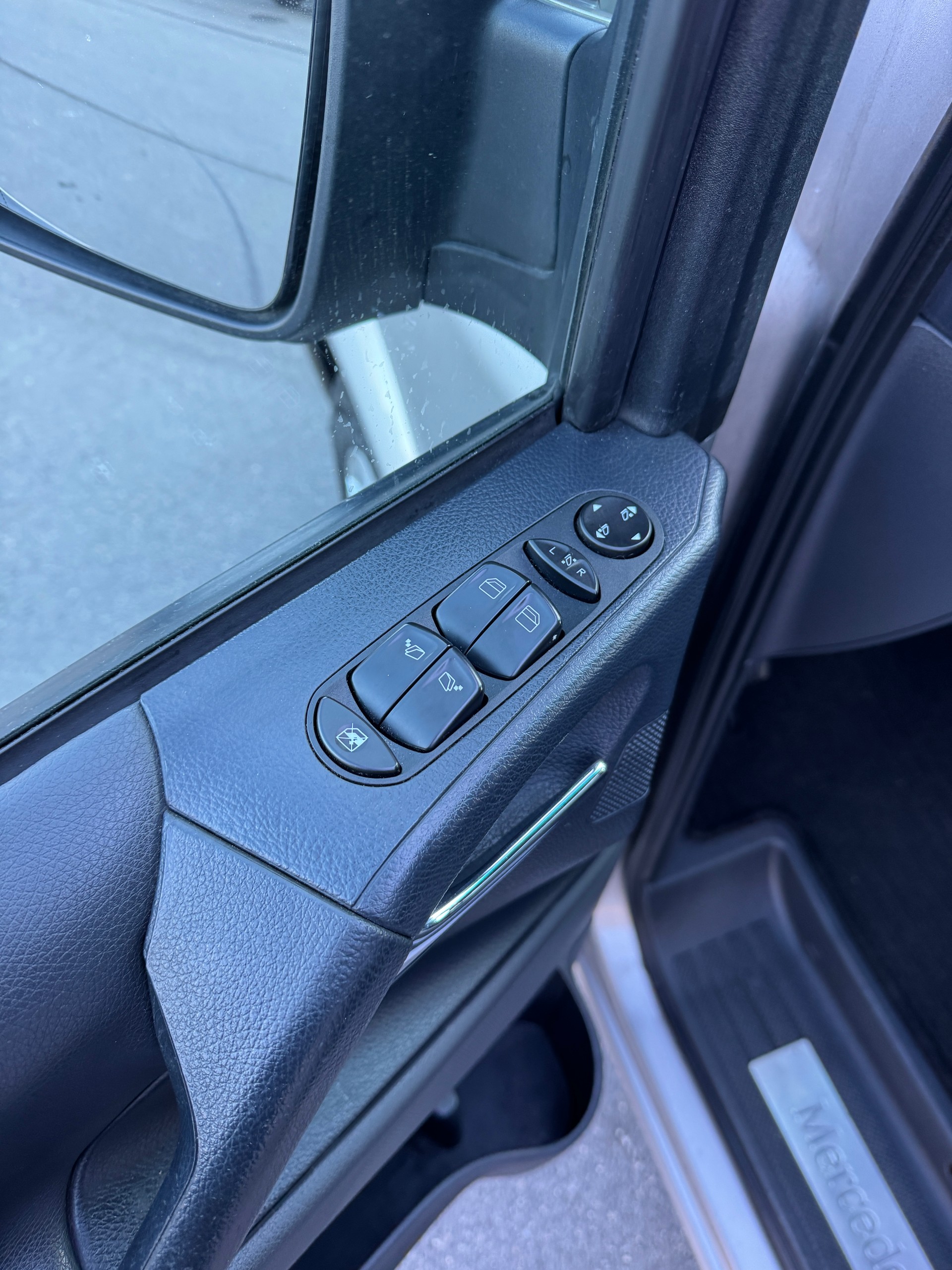 MERCEDES-BENZ Viano 2.2 CDI Blue Efficiency Trend L 4Matic A-image-5