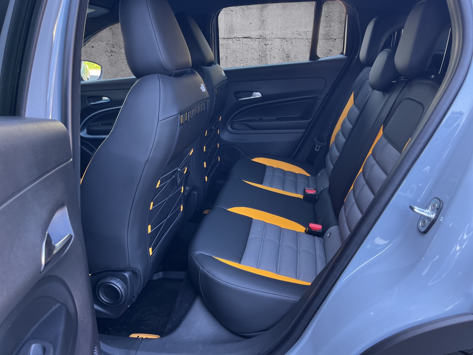 JEEP Avenger 1.2 MHEV The North Face 4xe-image-13