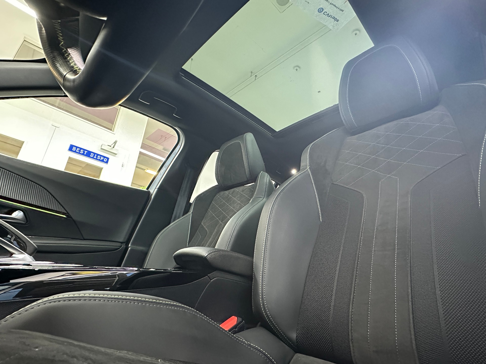 PEUGEOT 2008 e GT Pack-image-11