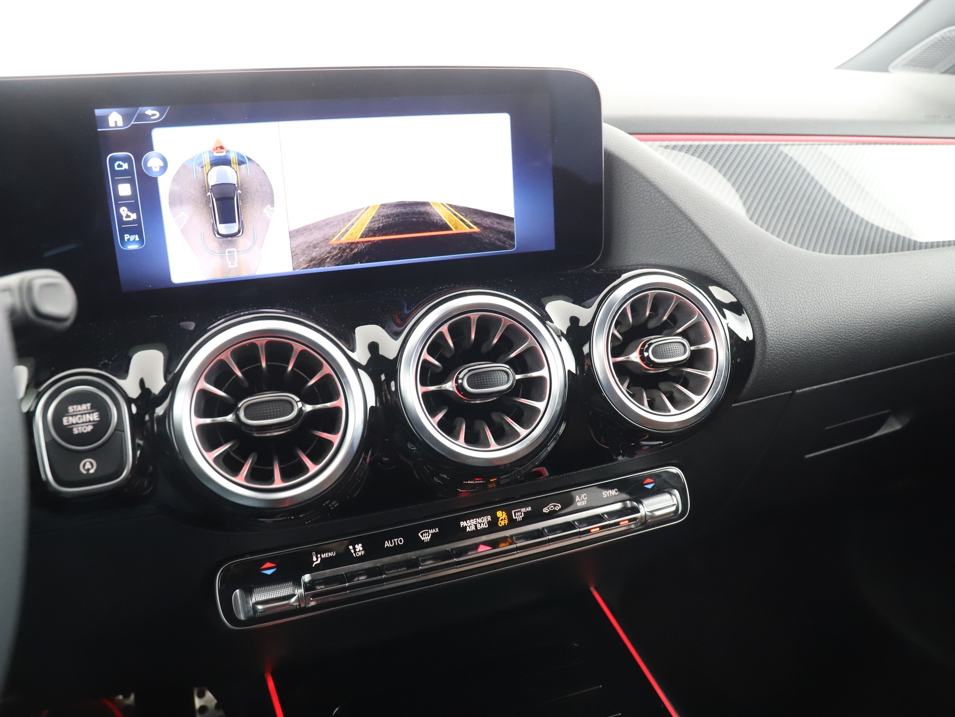 MERCEDES-BENZ GLA 220d 4M Swiss Star-image-15