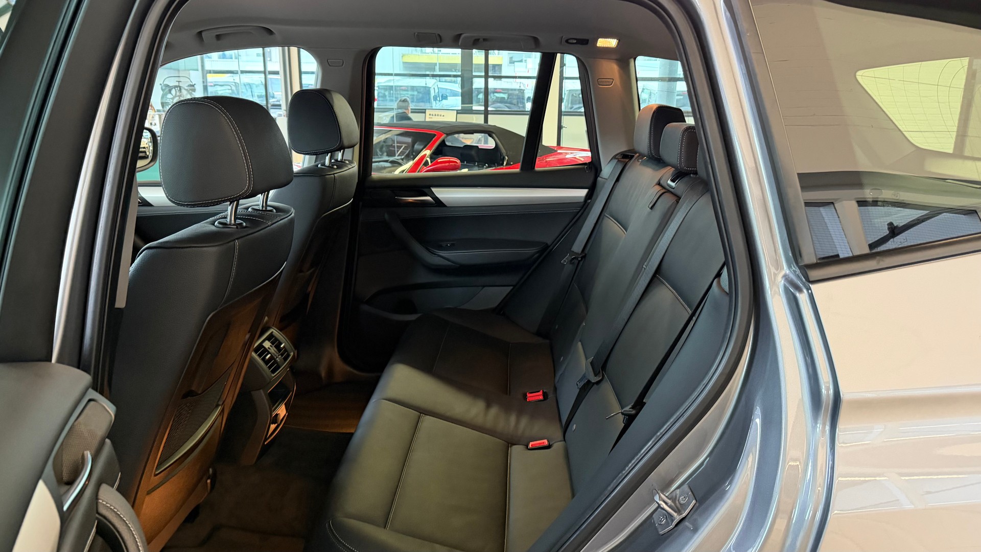 BMW X3 xDrive 28i 245PS 4X4 (CH) Steptronic-image-10