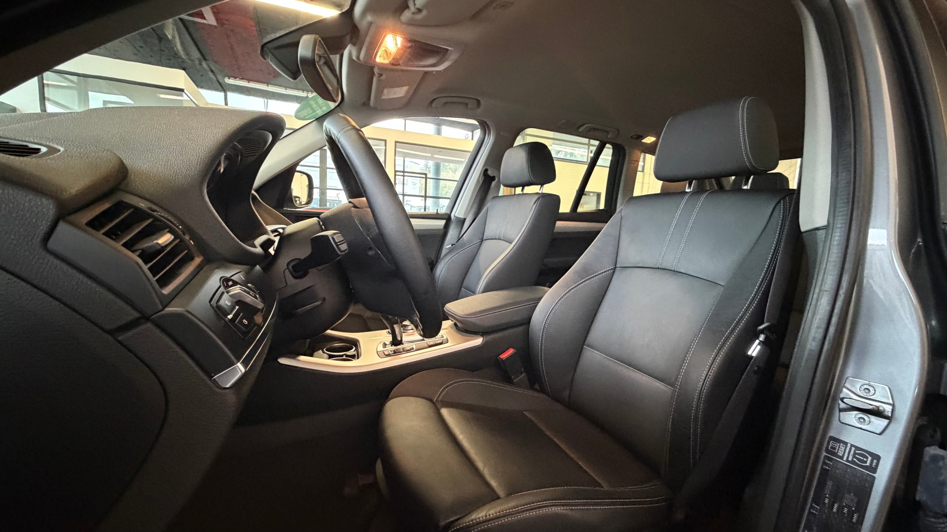 BMW X3 xDrive 28i 245PS 4X4 (CH) Steptronic-image-13