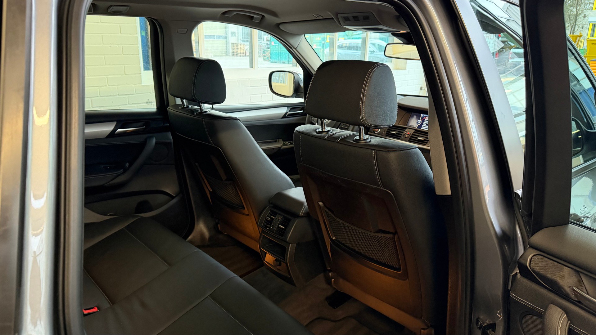 BMW X3 xDrive 28i 245PS 4X4 (CH) Steptronic-image-9
