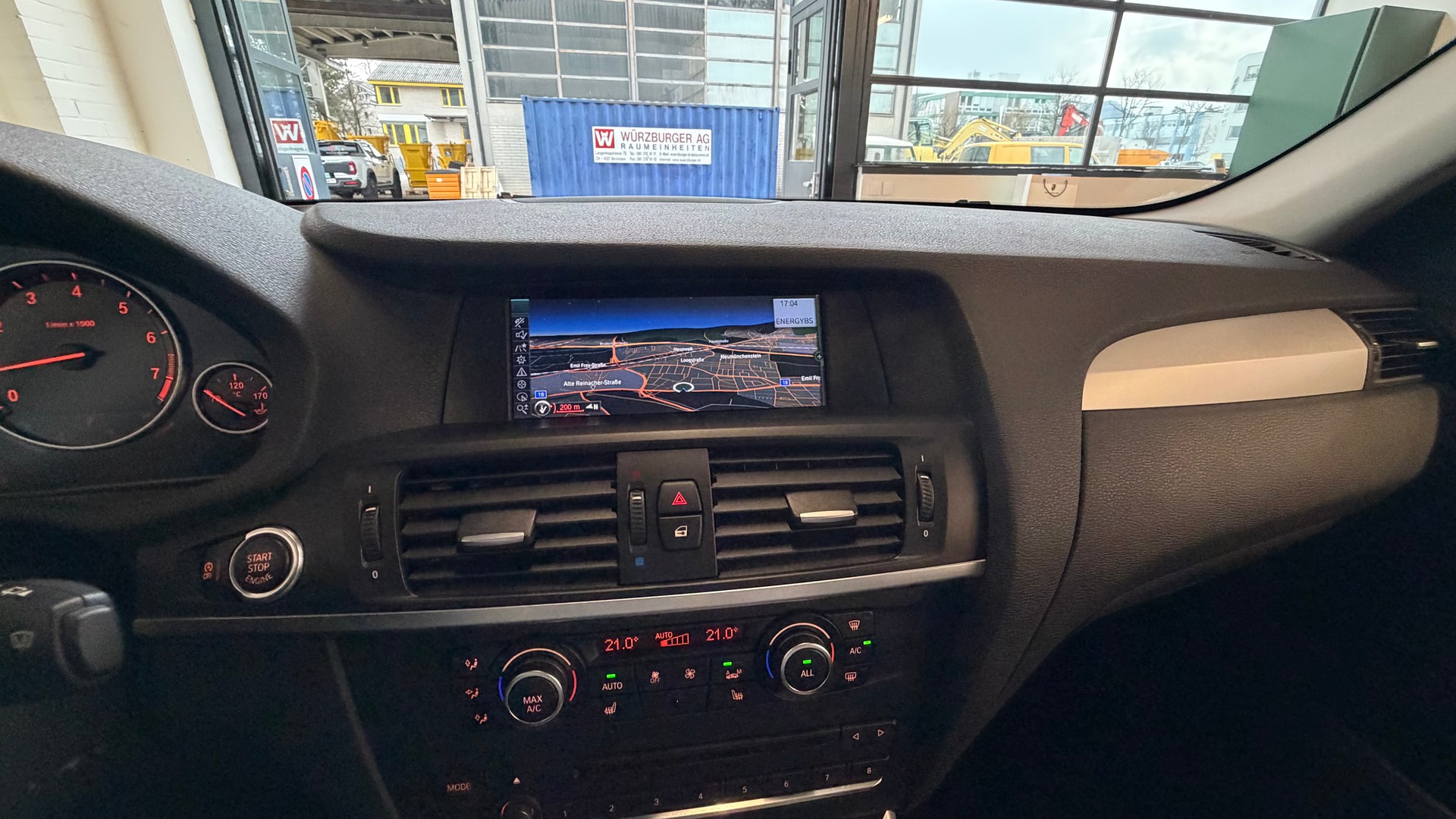 BMW X3 xDrive 28i 245PS 4X4 (CH) Steptronic-image-15