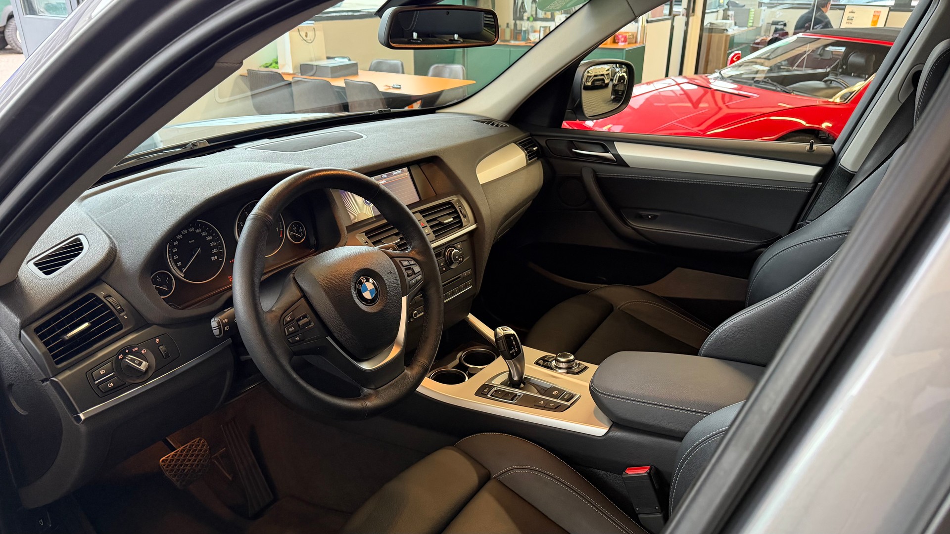 BMW X3 xDrive 28i 245PS 4X4 (CH) Steptronic-image-12