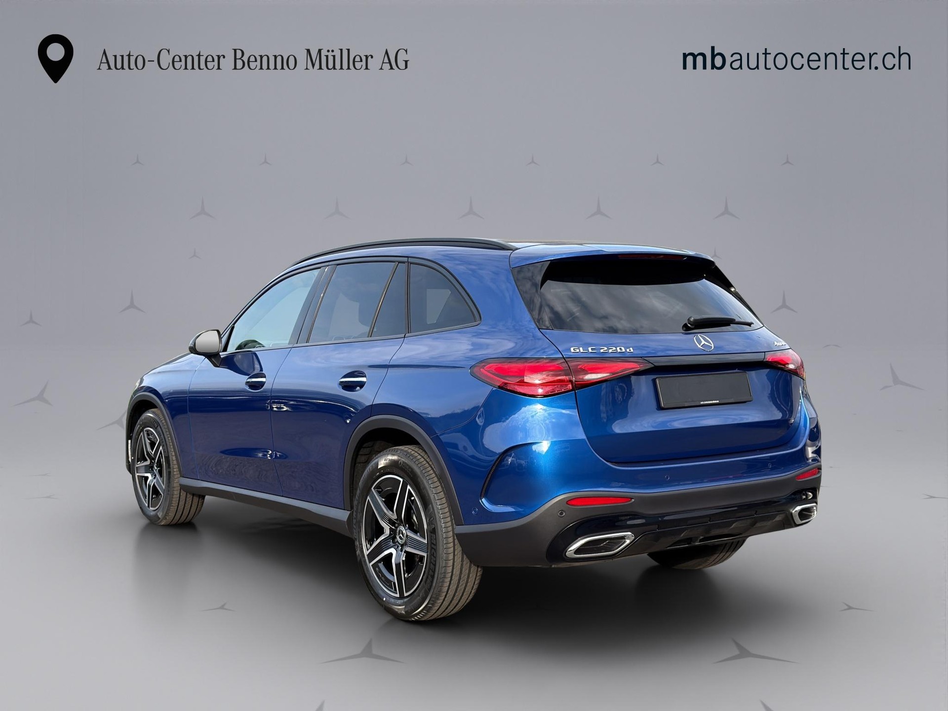 MERCEDES-BENZ GLC 220 d AMG Line 4matic-image-3