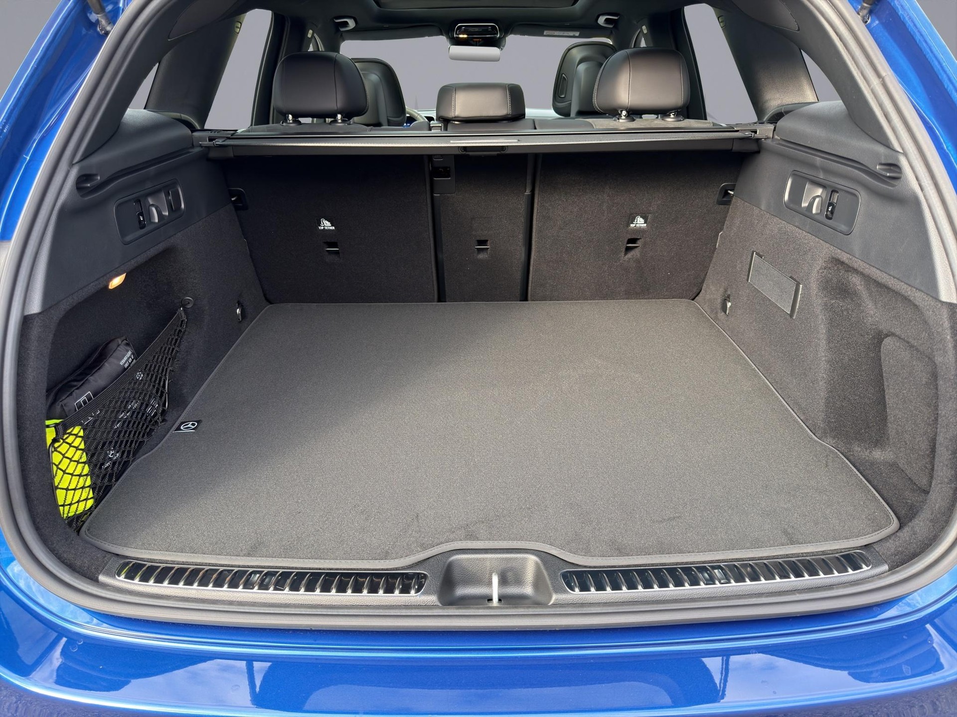 MERCEDES-BENZ GLC 220 d AMG Line 4matic-image-21