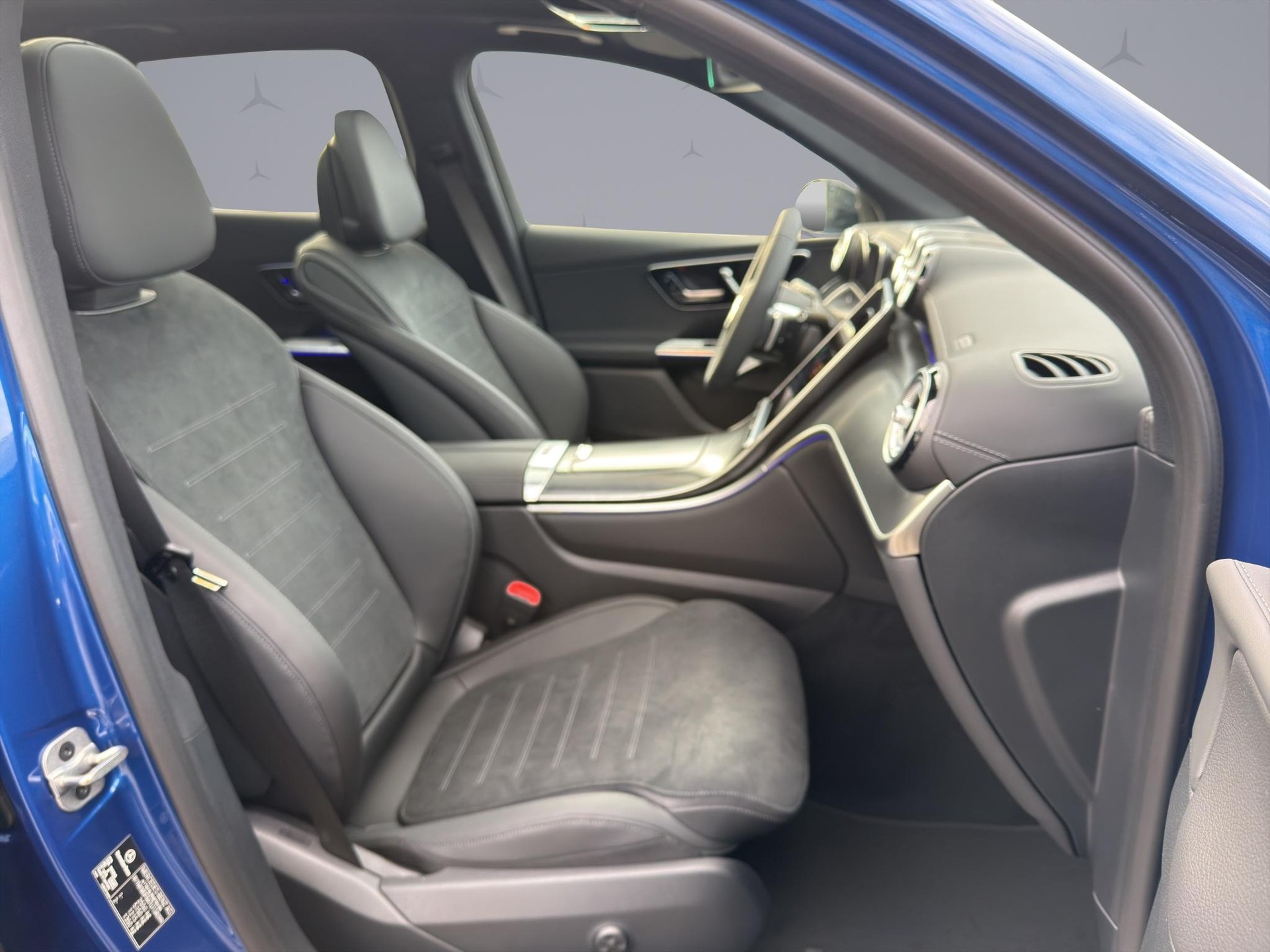 MERCEDES-BENZ GLC 220 d AMG Line 4matic-image-20