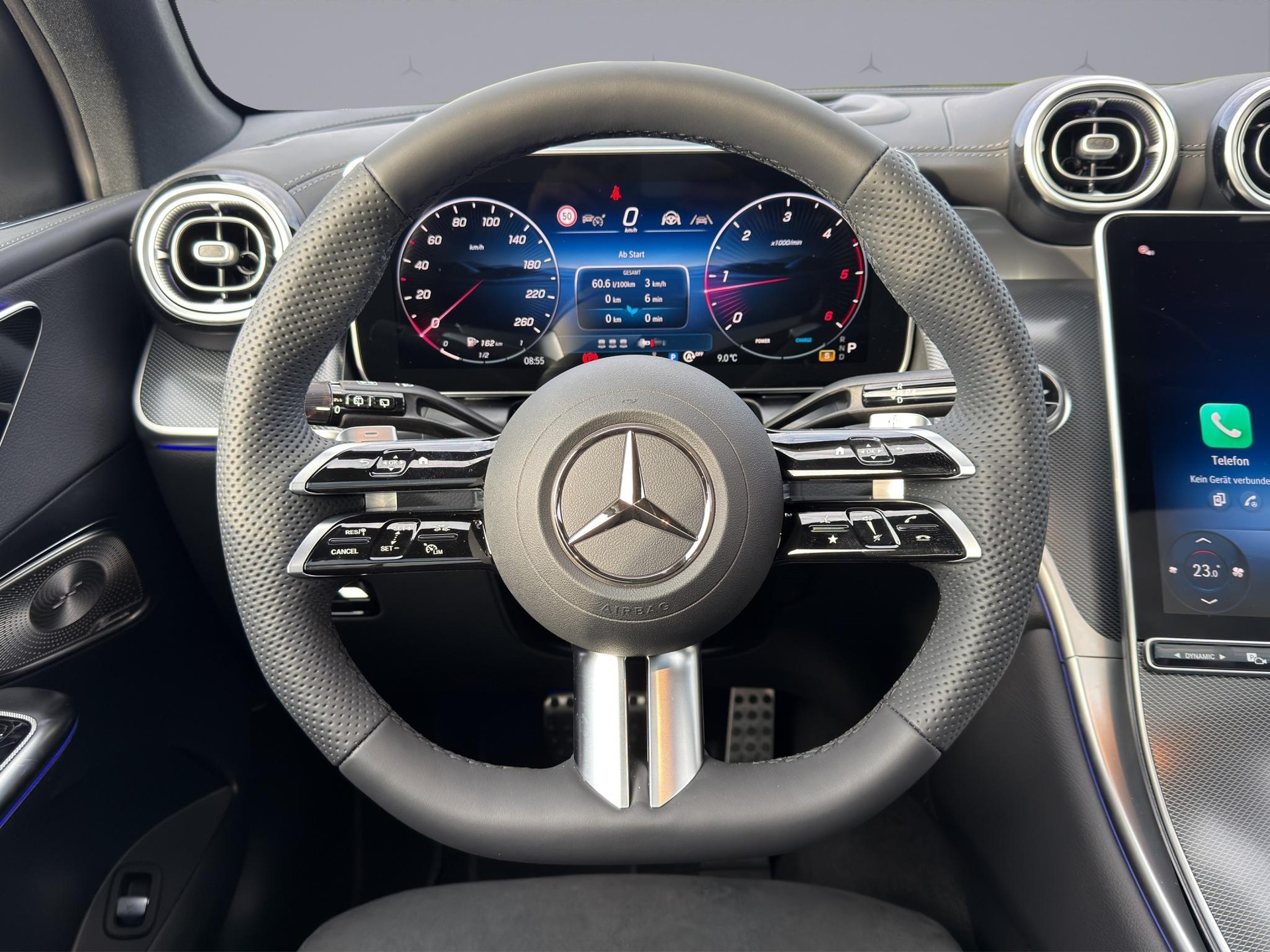 MERCEDES-BENZ GLC 220 d AMG Line 4matic-image-12