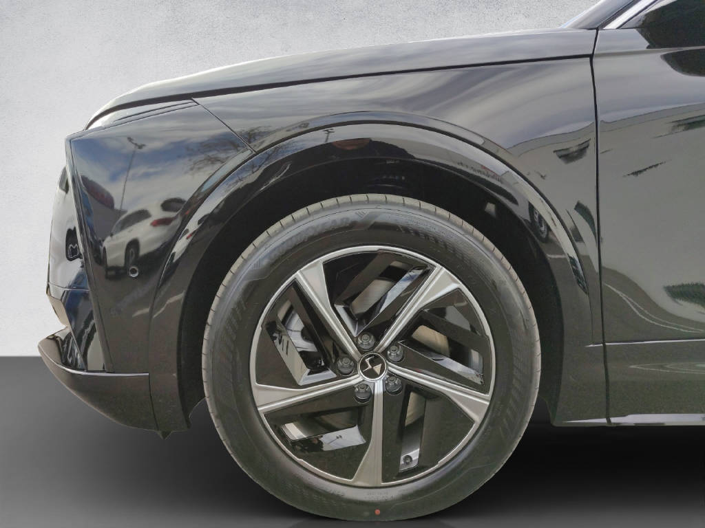 DS AUTOMOBILES No8 E-Tense Pallas-image-6