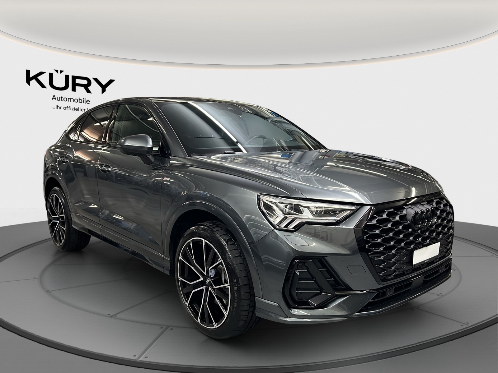 AUDI Q3 Sportback 45 TFSI e S line S-tronic-showroom-element-2