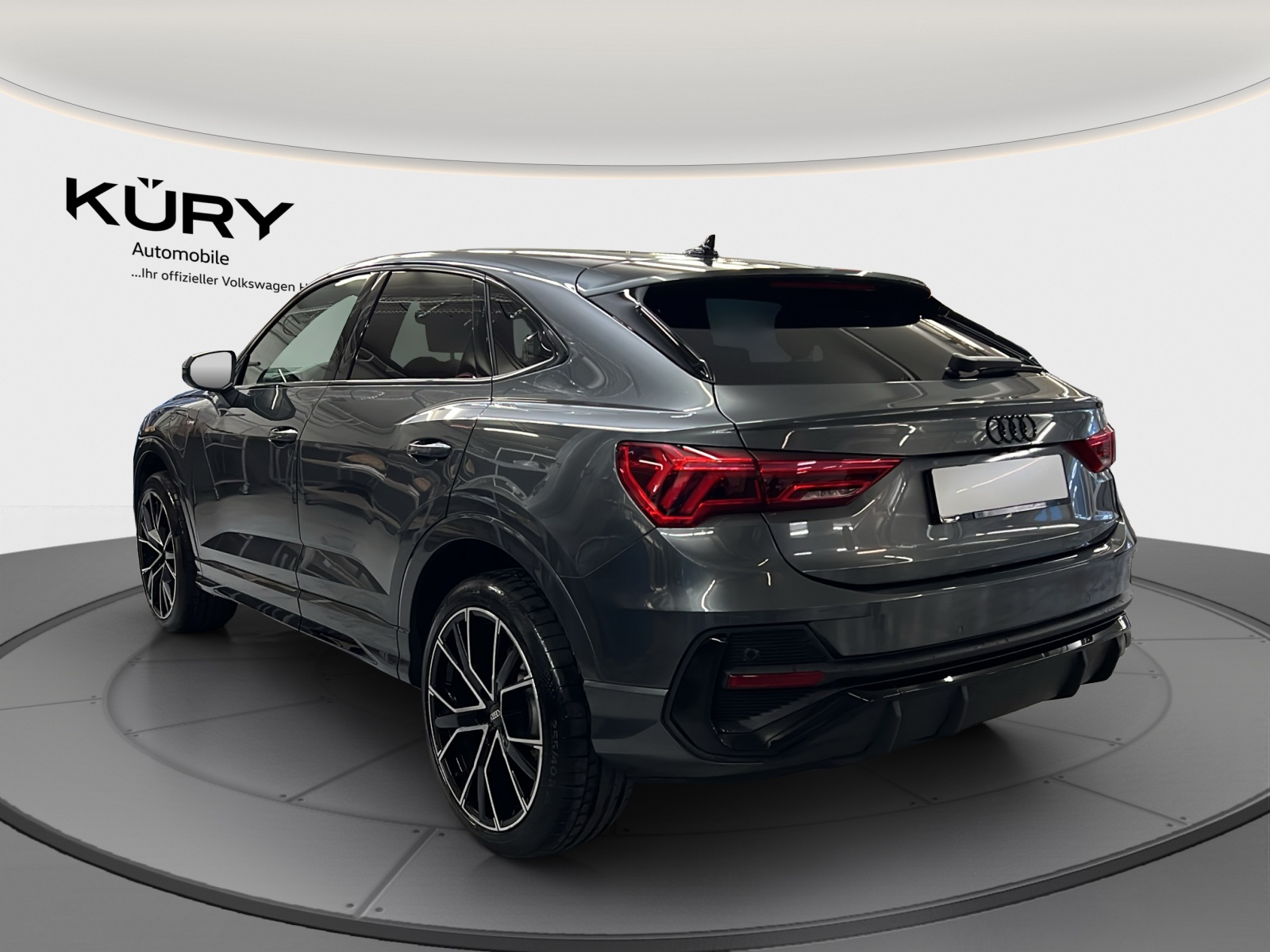 AUDI Q3 Sportback 45 TFSI e S line S-tronic-image-6