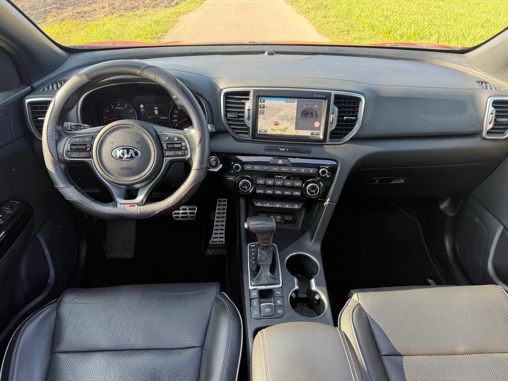 KIA Sportage 1.6 T-GDi Style GT Line 4WD Automat-image-12
