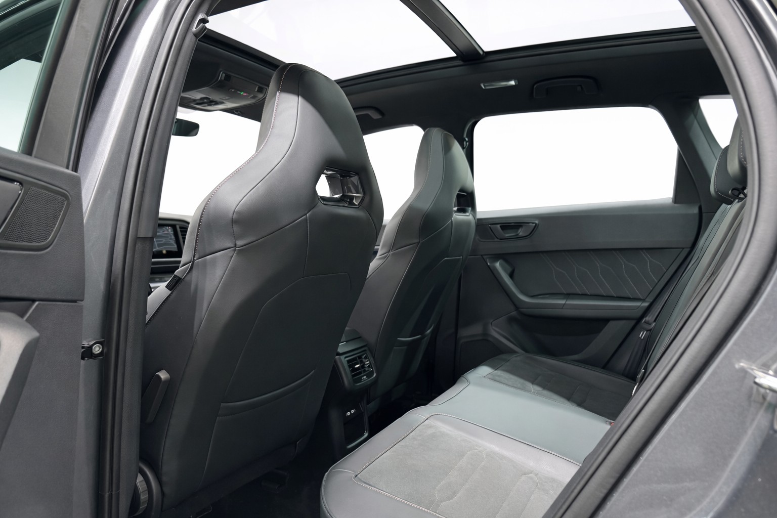 CUPRA Ateca 2.0TSI 4Drive DSG * Panorama-Glasdach *-image-12
