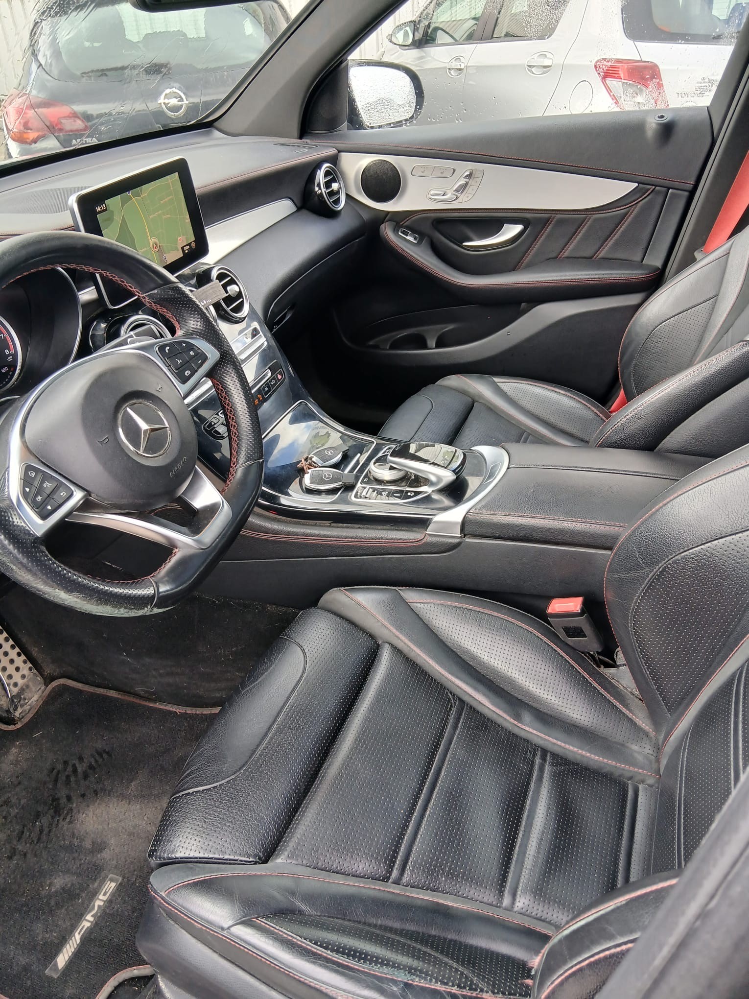 MERCEDES-BENZ GLC 43 AMG 4Matic 9G-Tronic-image-4