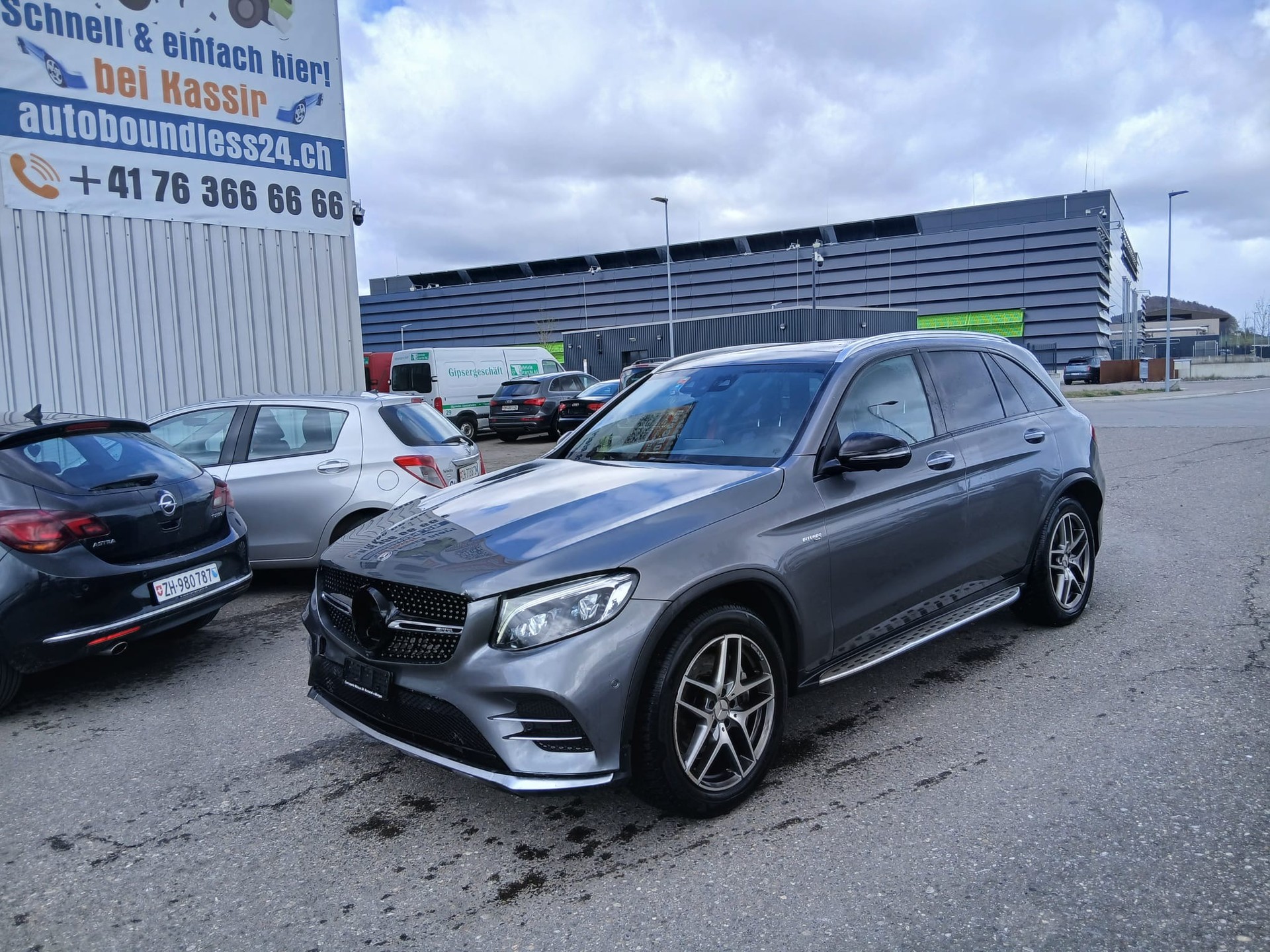 MERCEDES-BENZ GLC 43 AMG 4Matic 9G-Tronic-image-2