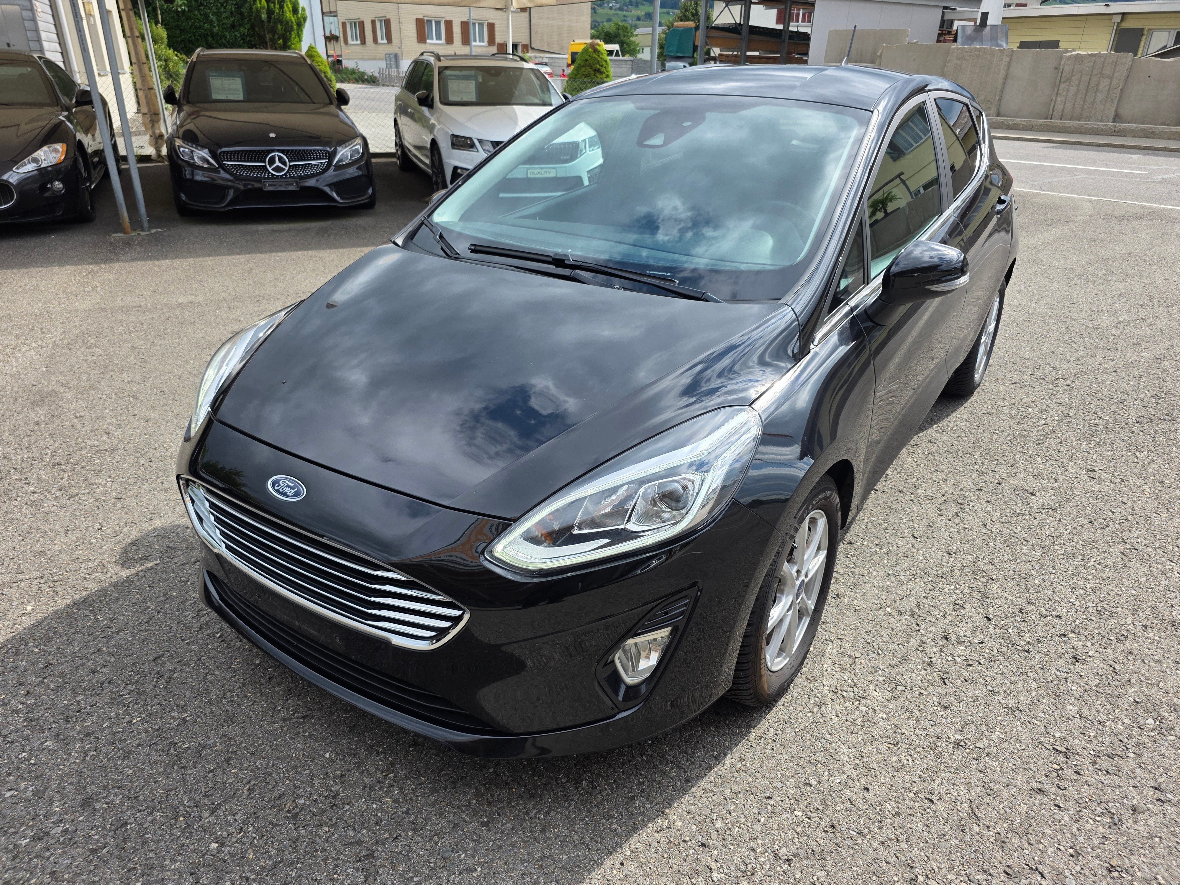 Car photo