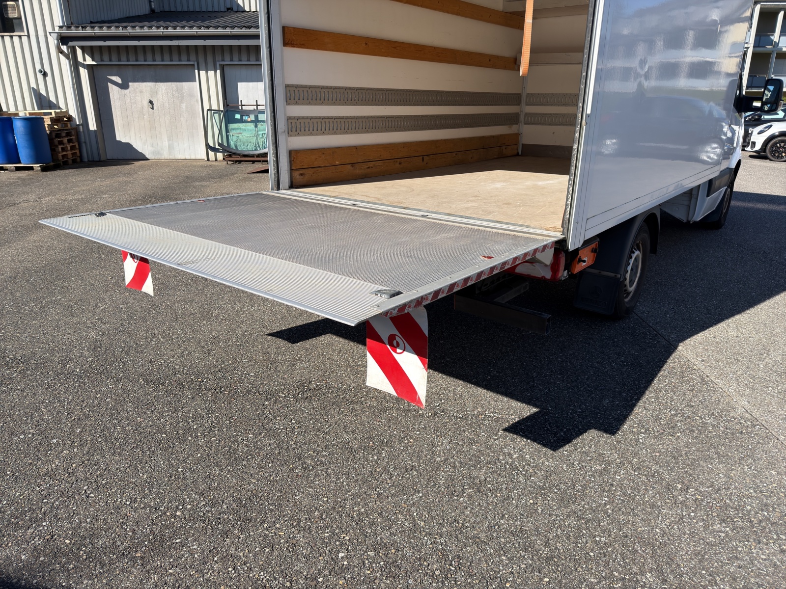 MERCEDES-BENZ Sprinter 316 CDI Kofferaufbau mit Hebebühne-showroom-element-3