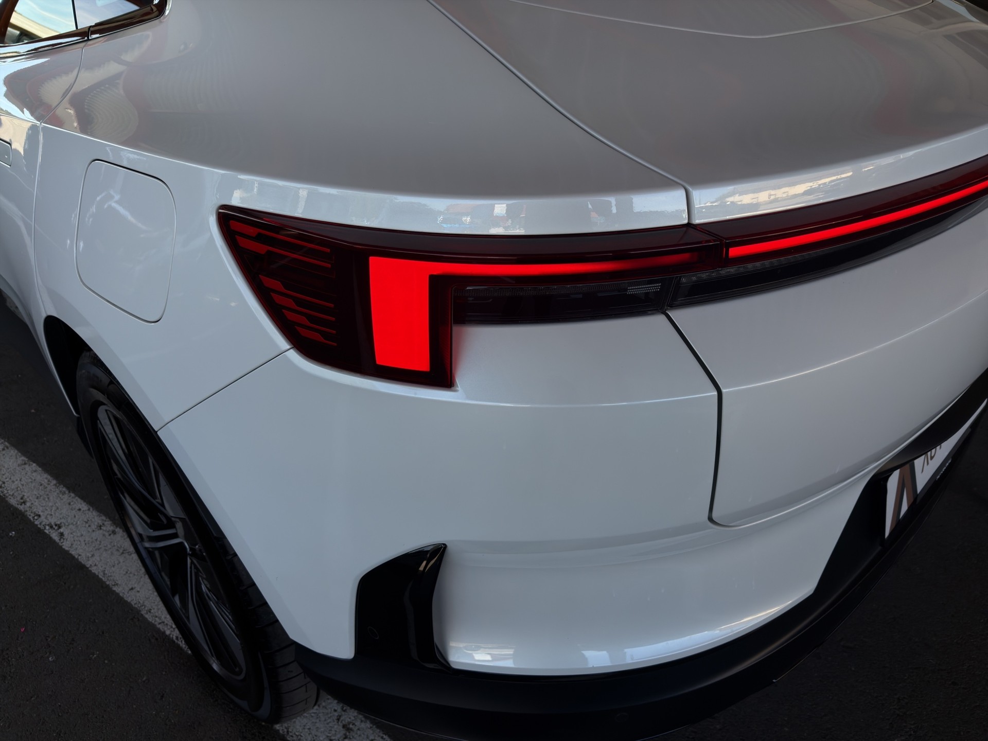 POLESTAR 4 Long Range Dual Motor Plus Pilot-image-33