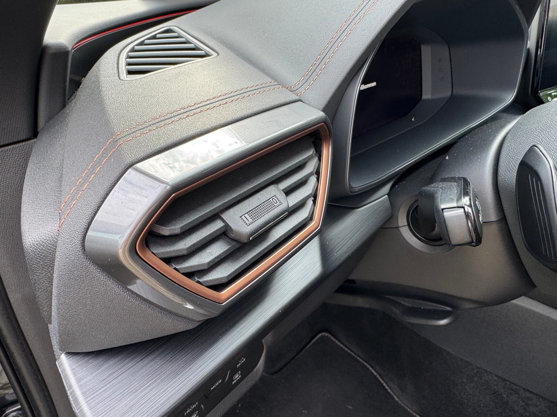 CUPRA Formentor2.0TSI VZ 4D DS-image-13