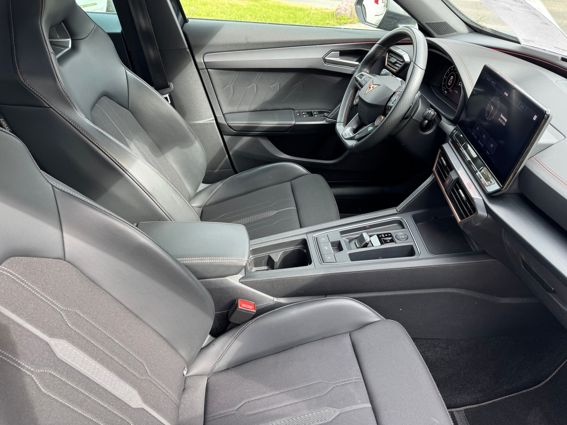 CUPRA Formentor2.0TSI VZ 4D DS-image-19