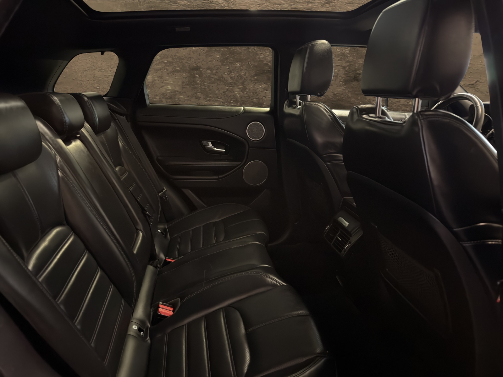 LAND ROVER Range Rover Evoque 2.0 TD4 HSE Dynamic AT9-image-17