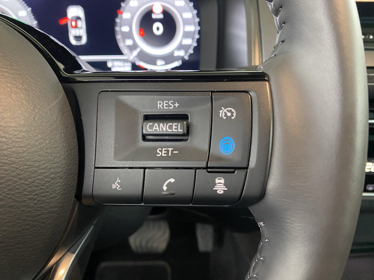 NISSAN Qashqai 1.5 VC-T e-Power Tekna+-image-15