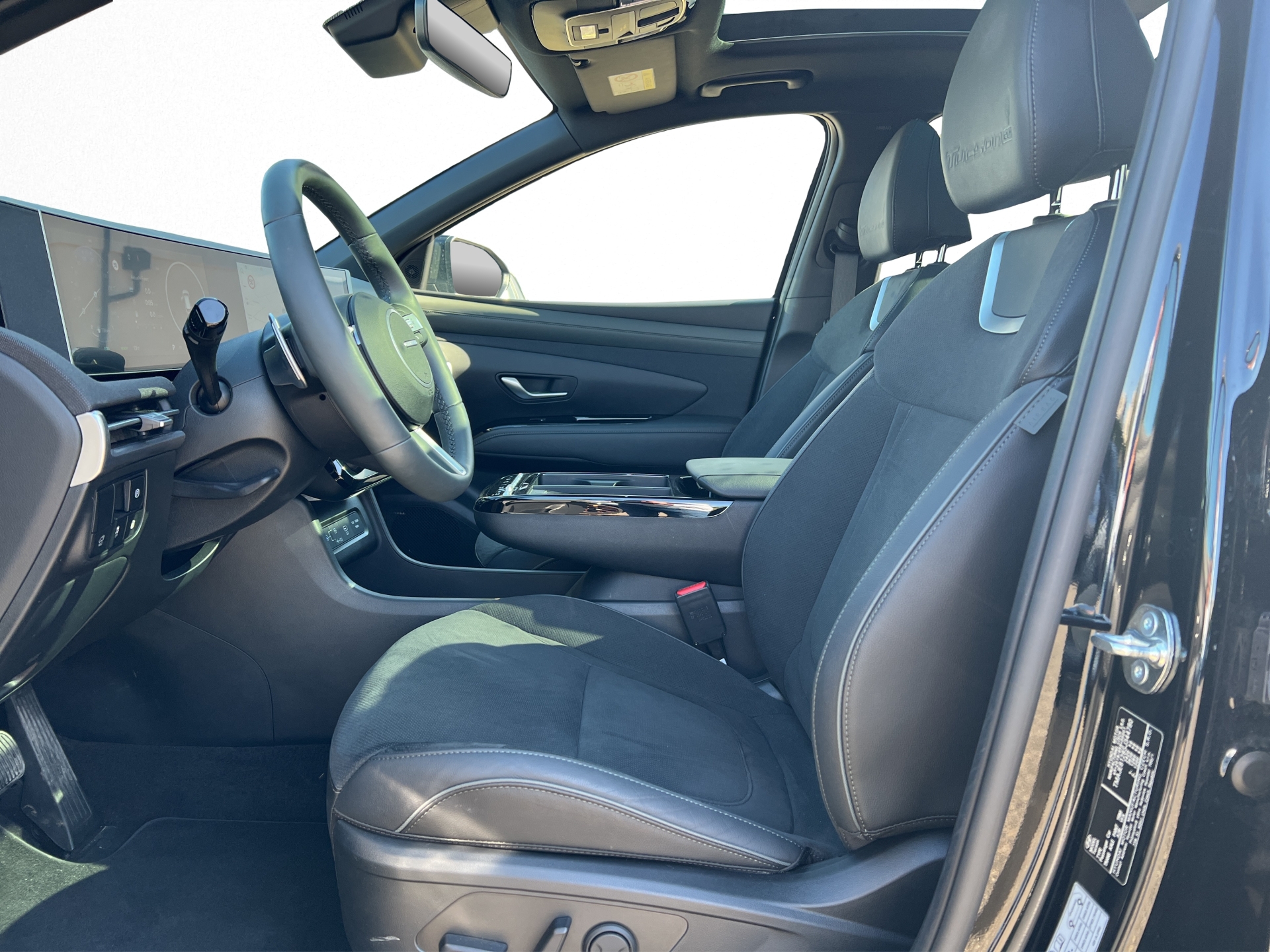 HYUNDAI Tucson 1.6 T-GDi Plug-in Hybrid 20th Anniversary Edition-image-7