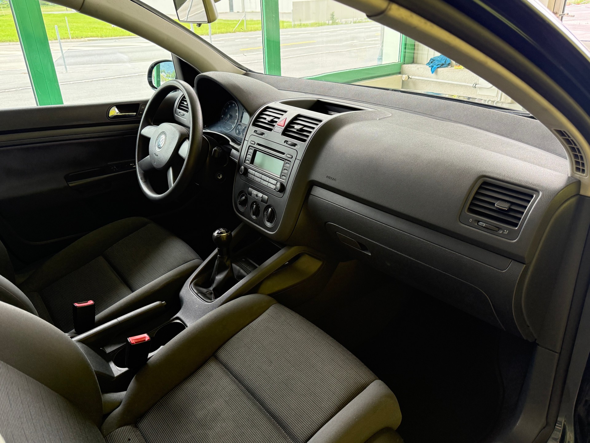 VW Golf 1.6 FSI Comfortline-image-8