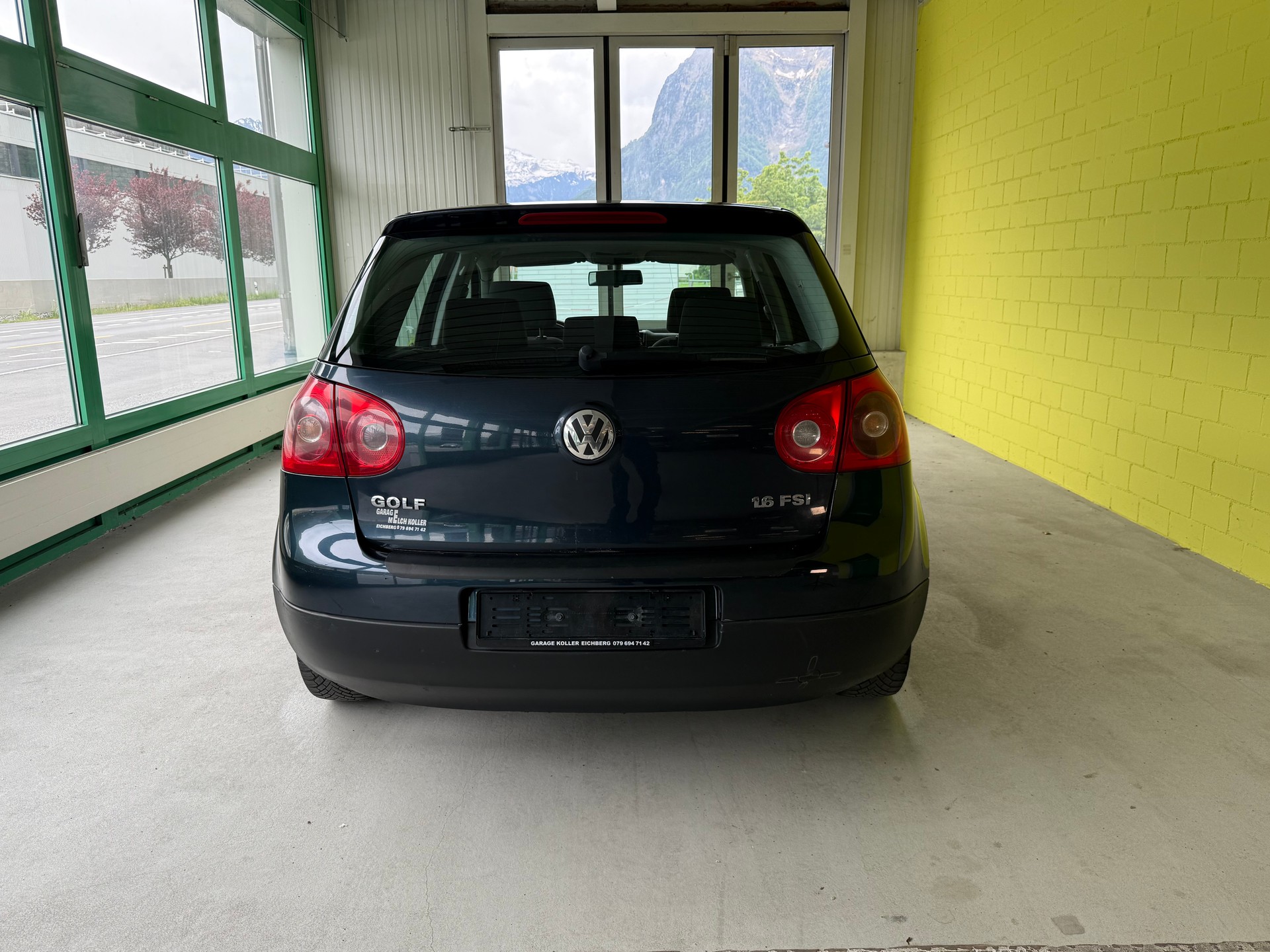 VW Golf 1.6 FSI Comfortline-image-13