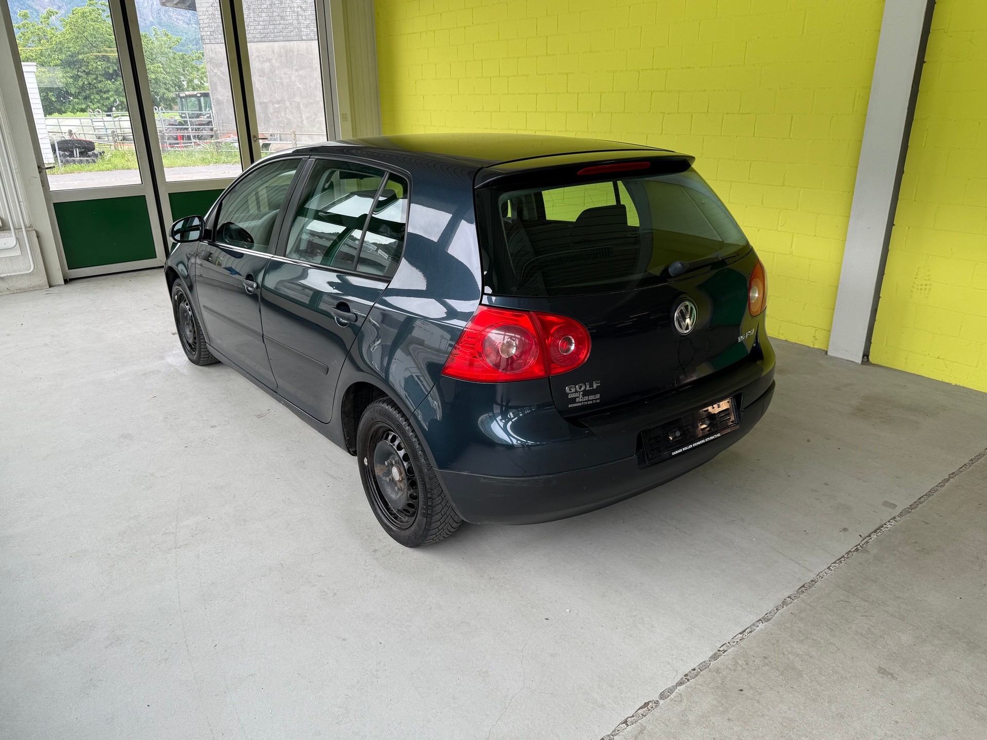 VW Golf 1.6 FSI Comfortline-image-16