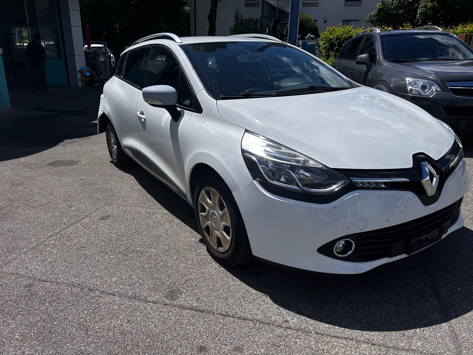 RENAULT Clio Grandtour 1.5 dCi Authentique-image-1