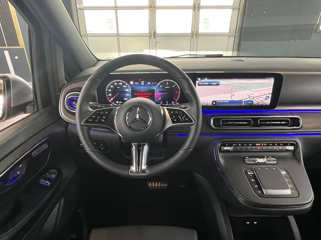MERCEDES-BENZ V 300 d lang AMG Line Avantgarde 4Matic 9G-Tronic-image-13