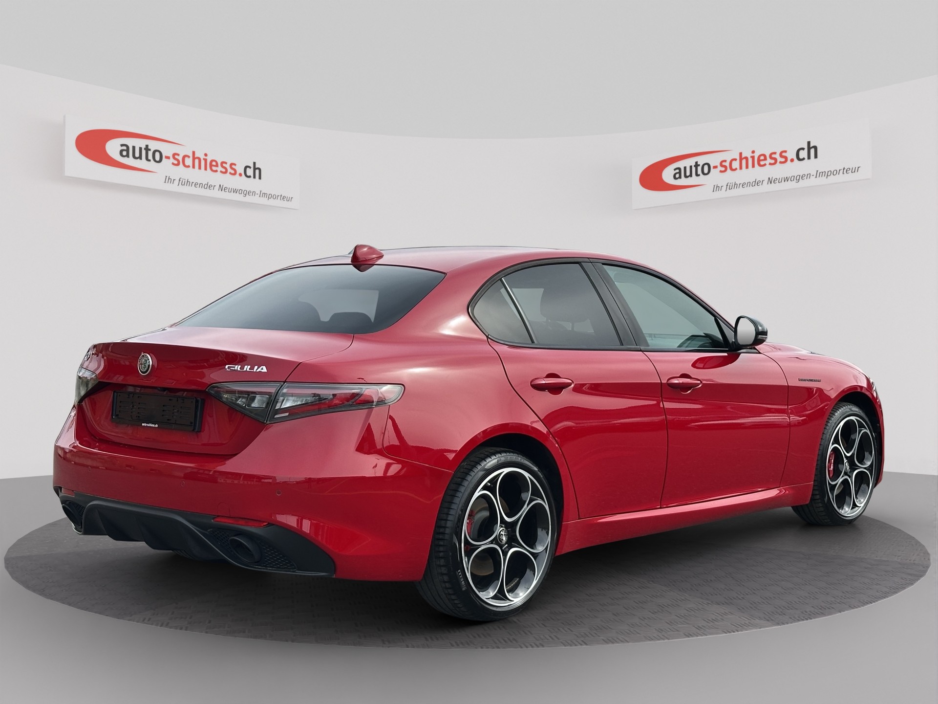 ALFA ROMEO Giulia 2.0 Competizione Q4 AT8-image-4