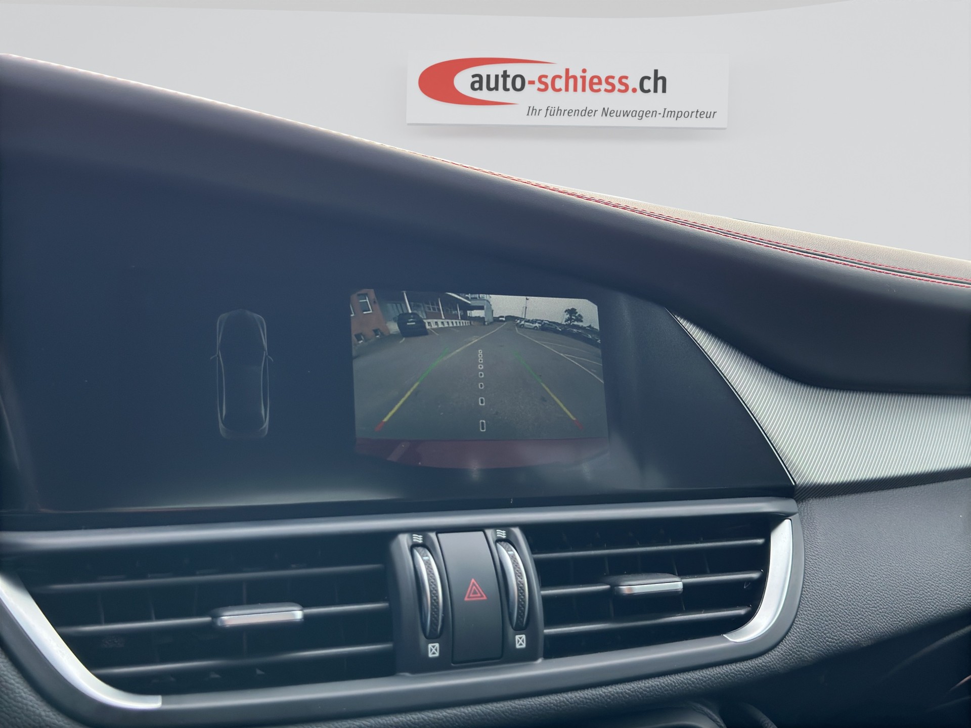 ALFA ROMEO Giulia 2.0 Competizione Q4 AT8-image-13