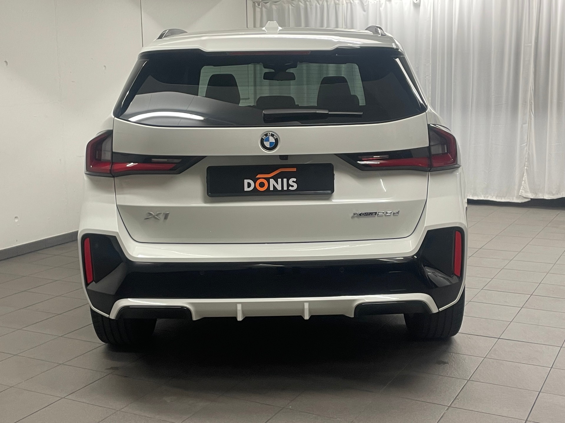 BMW X1 xDrive 23d 48V M Sport-image-4
