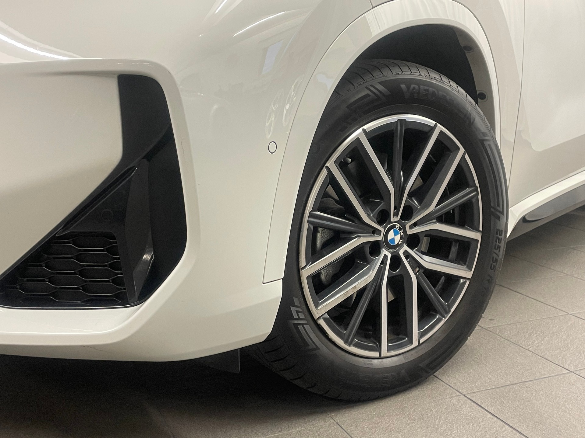 BMW X1 xDrive 23d 48V M Sport-image-5