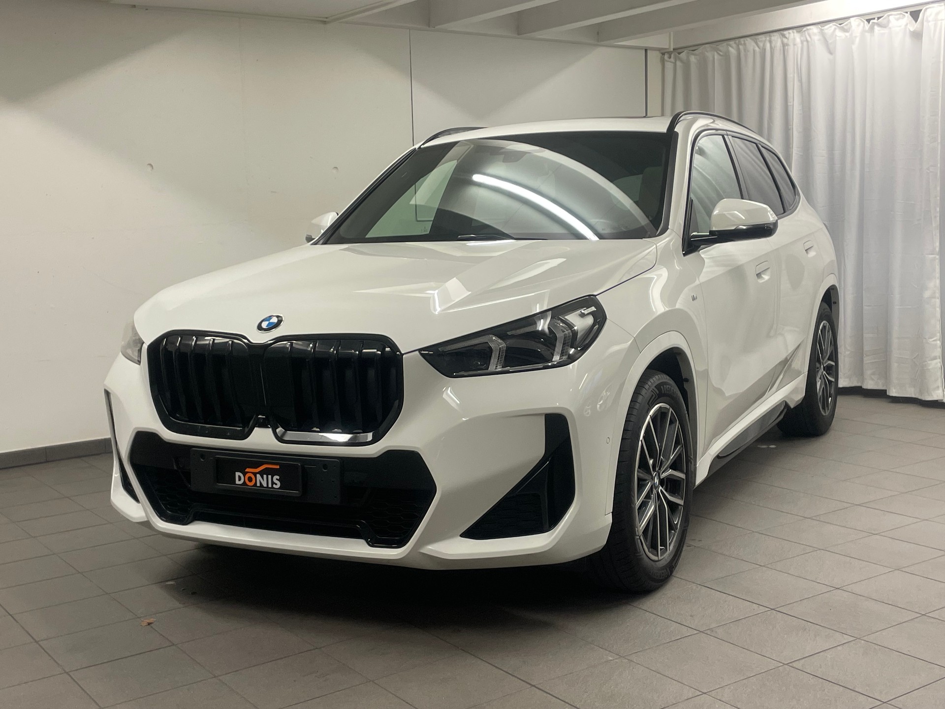 BMW X1 xDrive 23d 48V M Sport-image-0