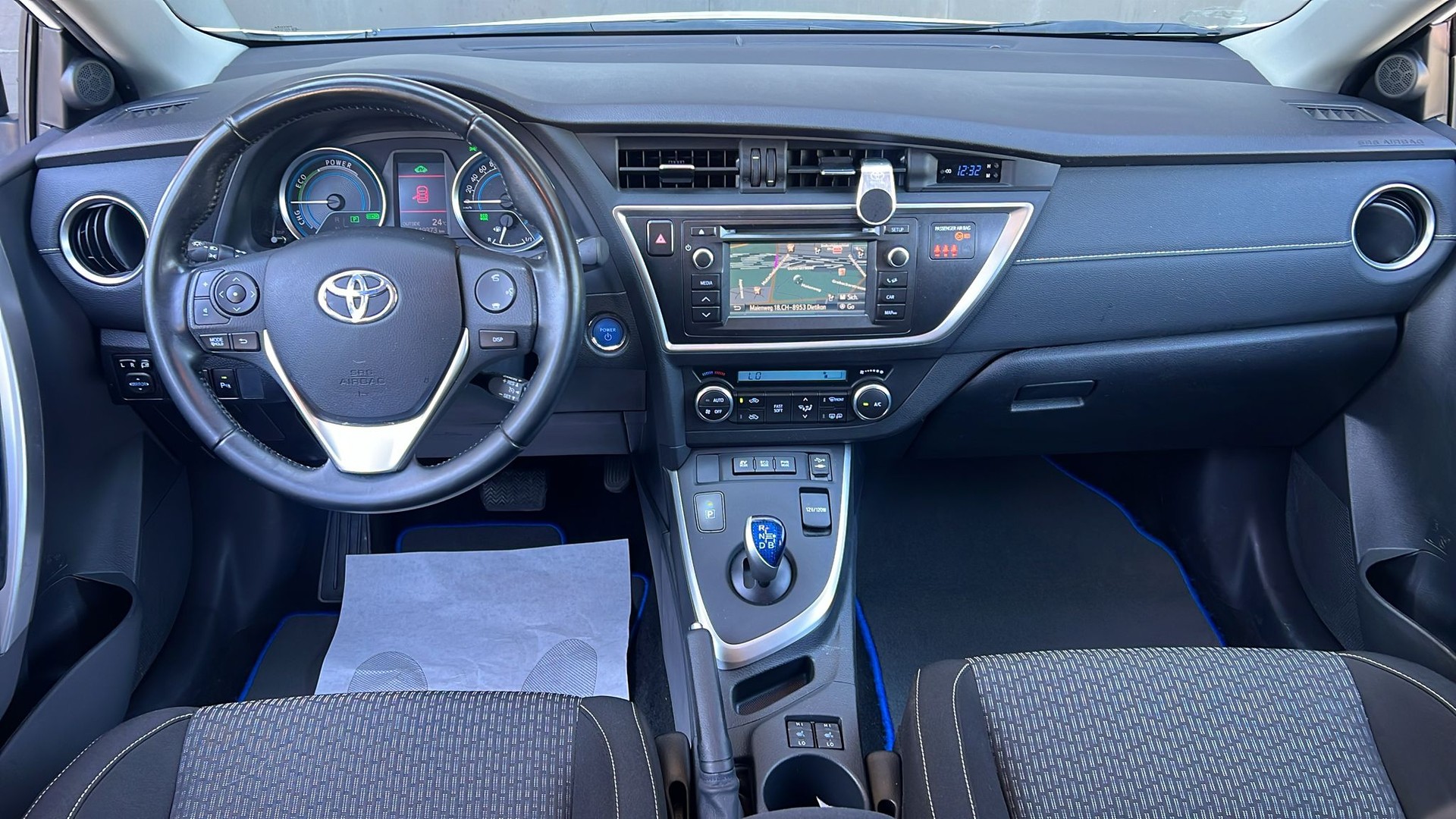 TOYOTA Auris Touring Sports 1.8 16V HSD Linea Sol-image-8