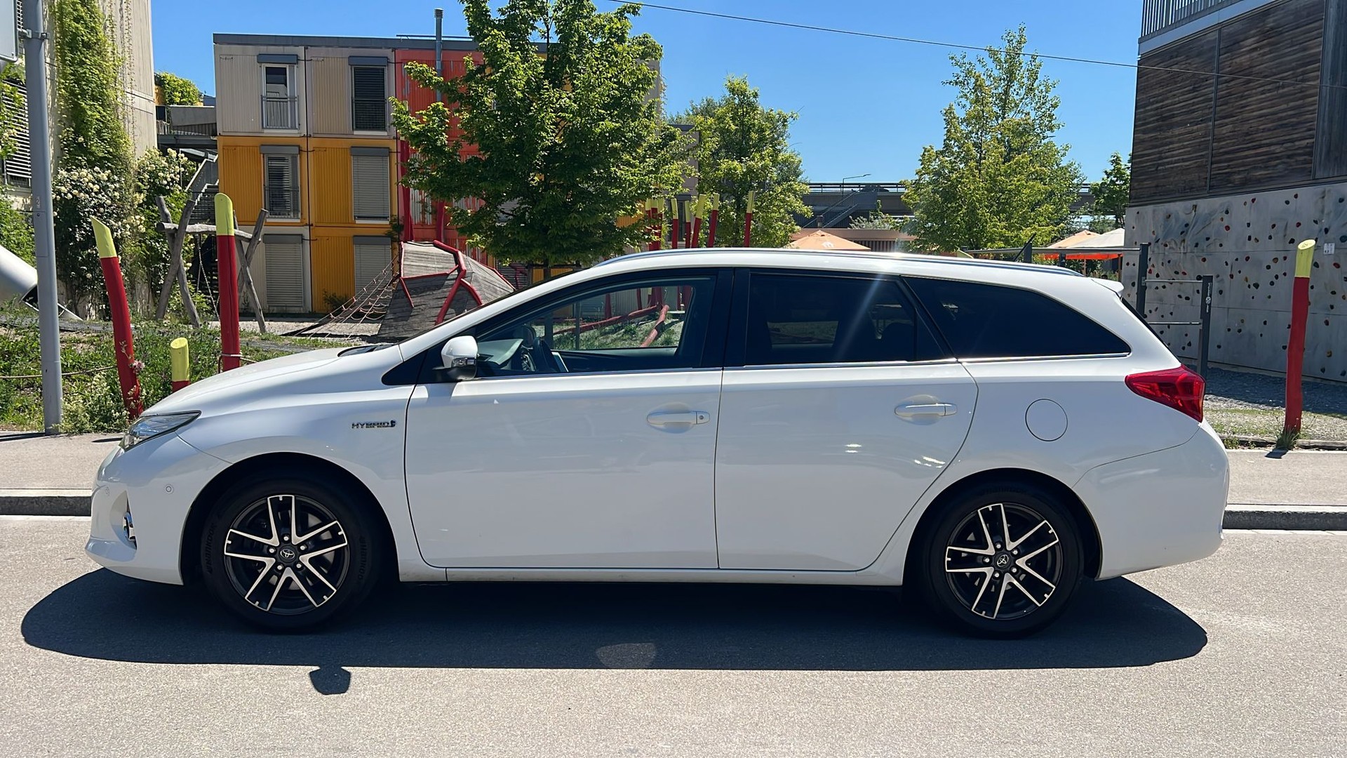 TOYOTA Auris Touring Sports 1.8 16V HSD Linea Sol-image-4